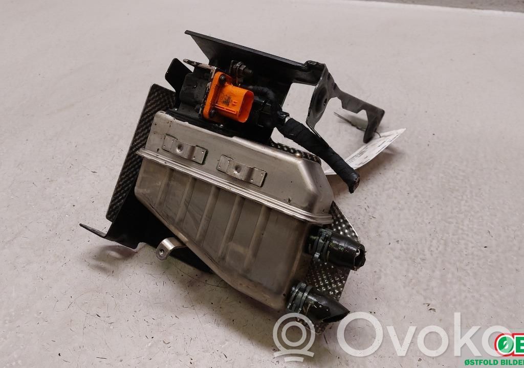 Audi A3 S3 8V Valvola di regolazione del liquido di raffreddamento e del riscaldatore 