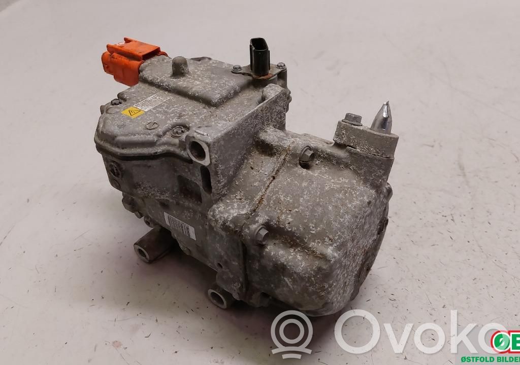 Toyota Auris E180 Compressore aria condizionata (A/C) (pompa)
