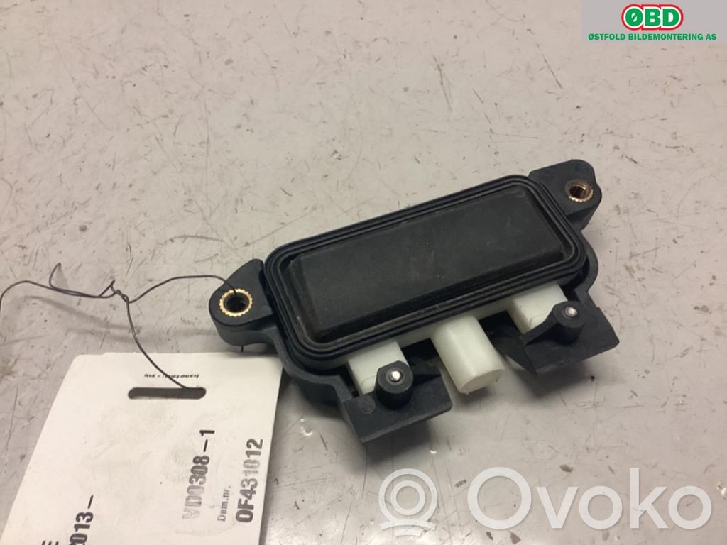 Interruptor para abrir la puerta trasera   100728700A,100728700A