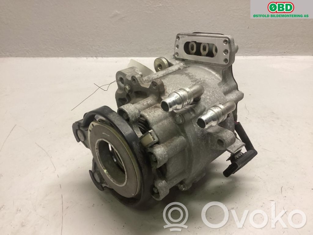 BMW 2 F22 F23 Generatore/alternatore