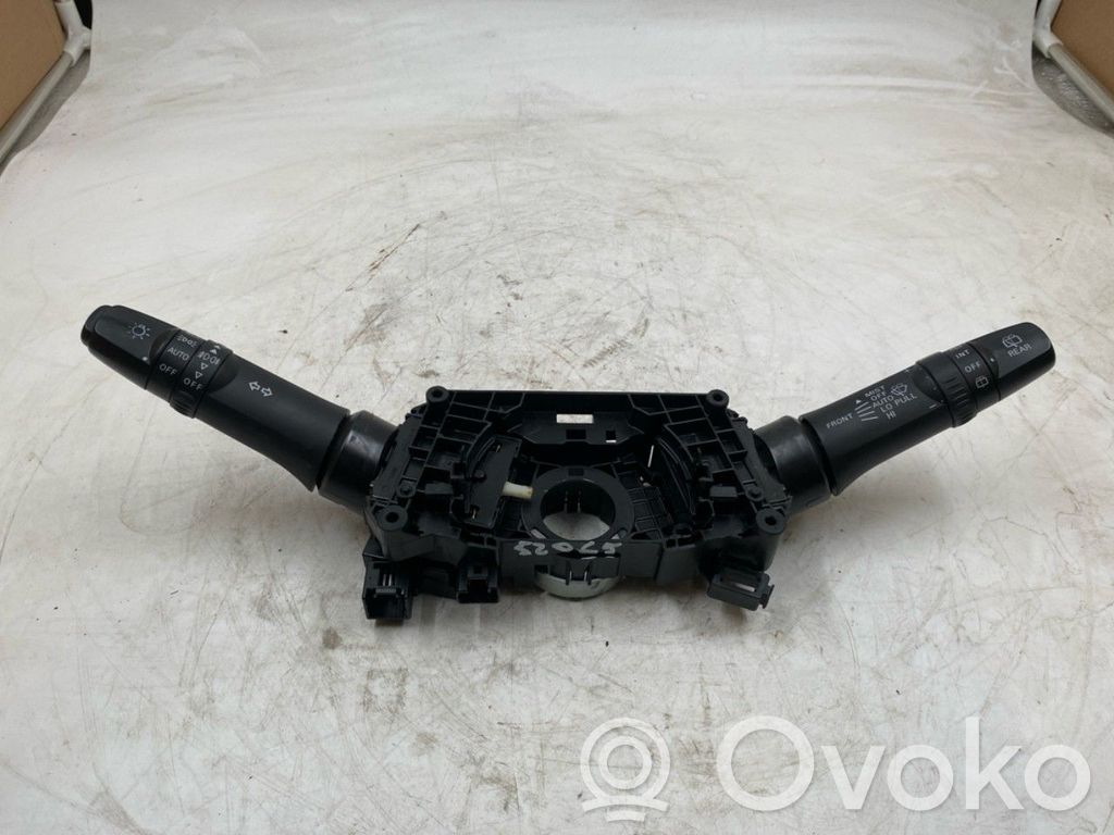 Peugeot 4008 Interruptor de control multifunción 
