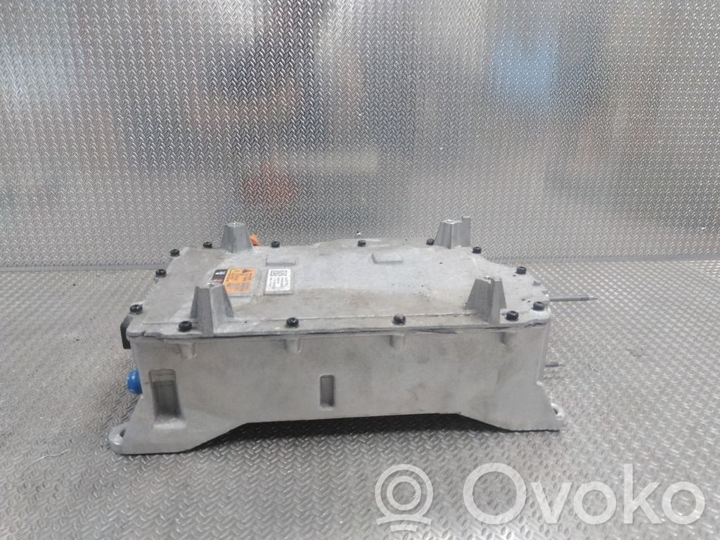 Opel Ampera- E Jännitteenmuunnin/vaihtosuuntaaja 
