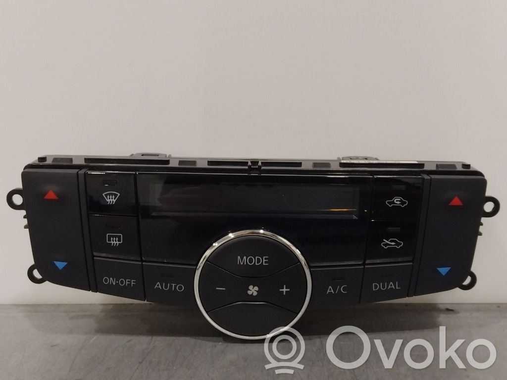 Nissan Pulsar Console centrale, commande chauffage/clim 