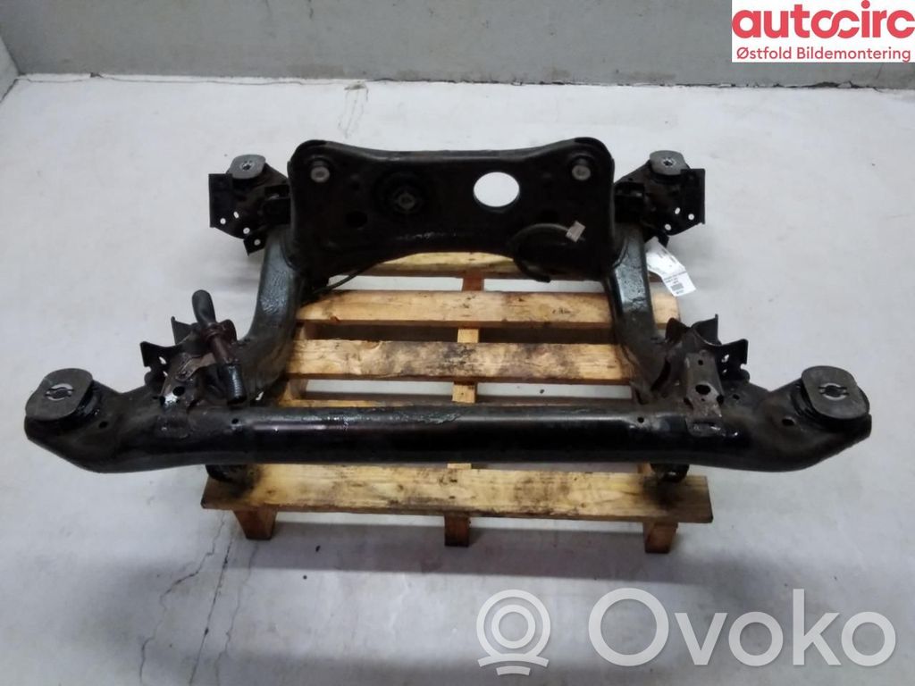 XPeng P7 Cadru auxiliar spate 