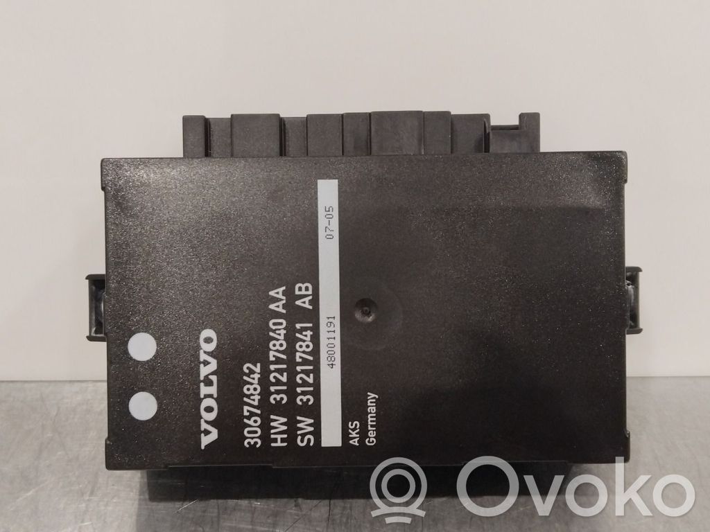 Tailgate/trunk control unit/module   31217840,31217840,30674842,30674842,31217840