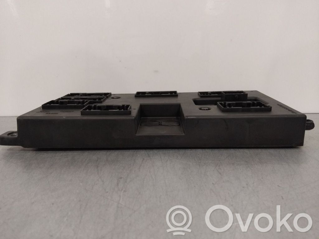 Jaguar I-Pace Modul de control caroserie central 