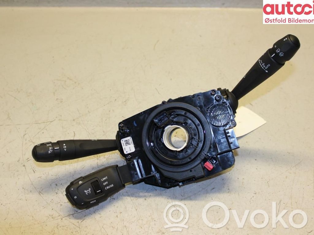 Peugeot 2008 II Interruttore/pulsante di controllo multifunzione