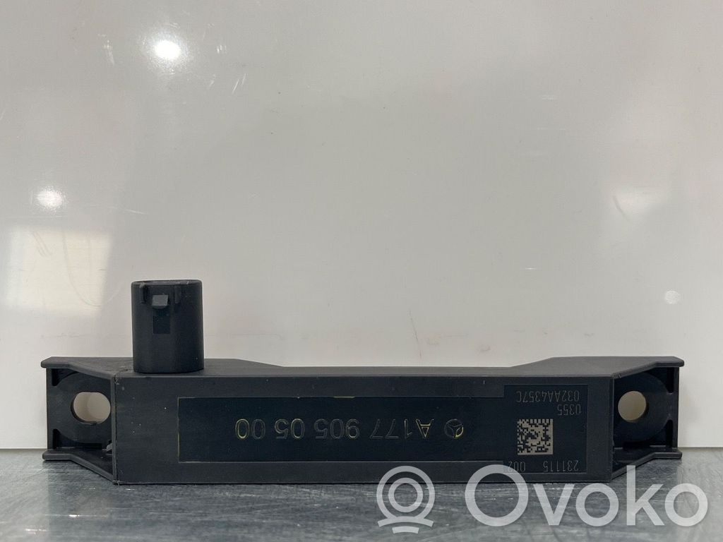 Mercedes-Benz EQA Amplificateur d'antenne