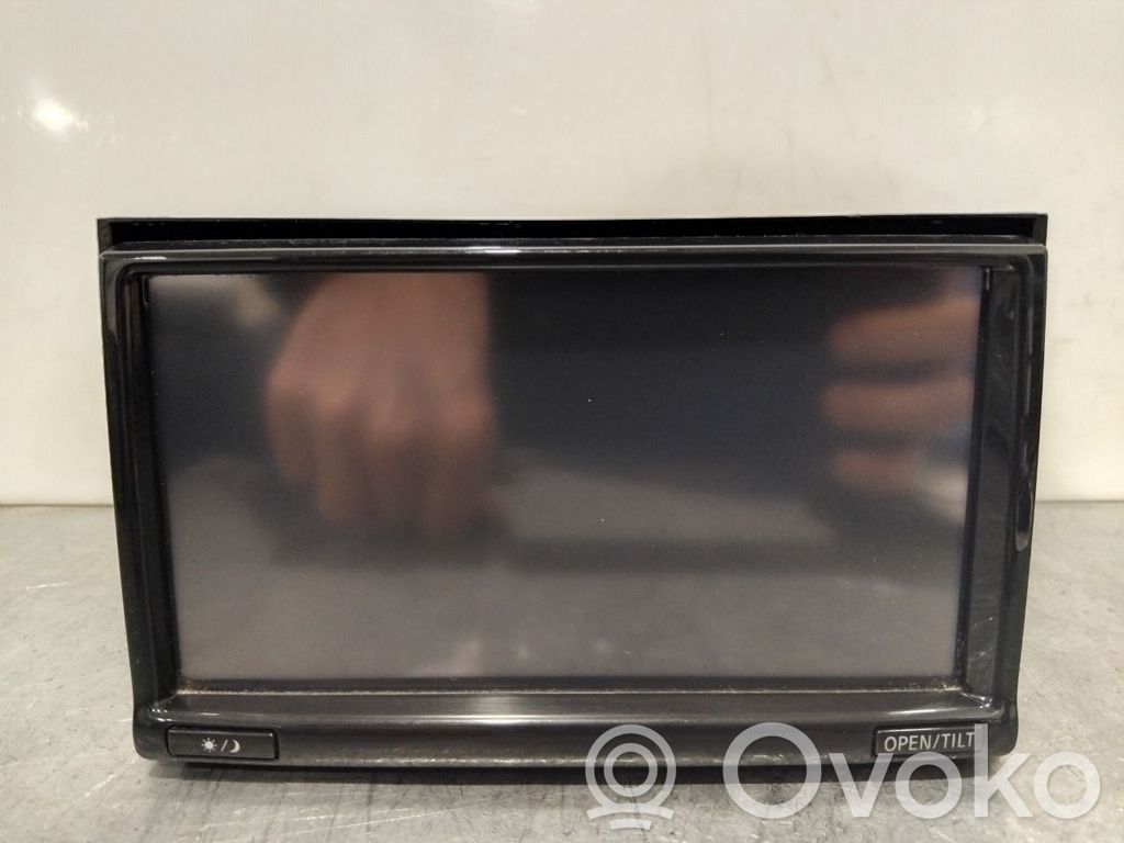 Nissan Leaf I (ZE0) Panel / Radioodtwarzacz CD/DVD/GPS 