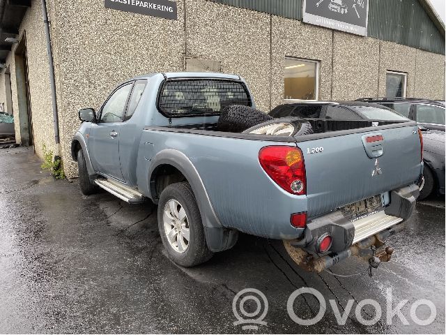 Mitsubishi L200 Eje trasero 