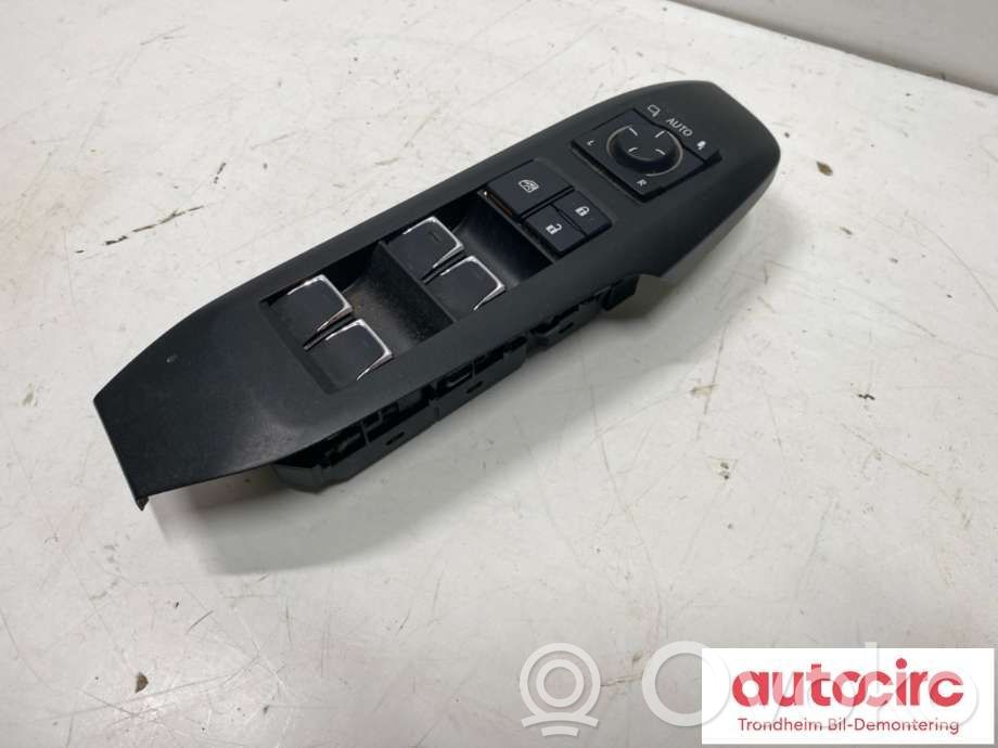Lexus NX Electric window control switch 