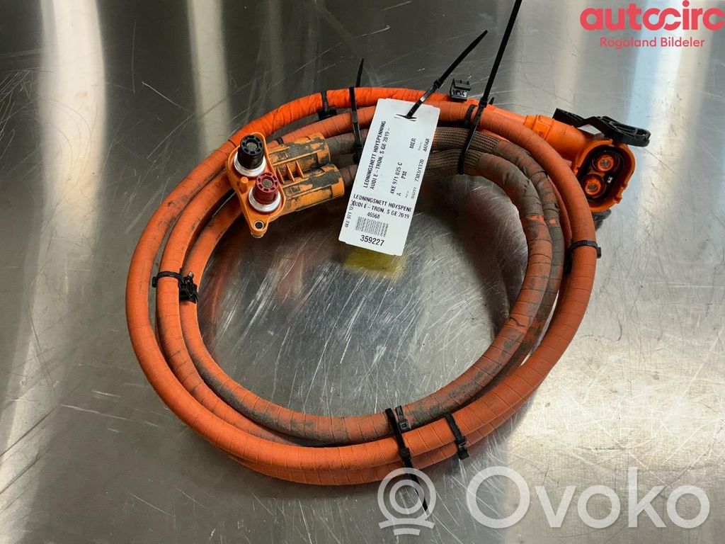 Audi e-tron High voltage cable 