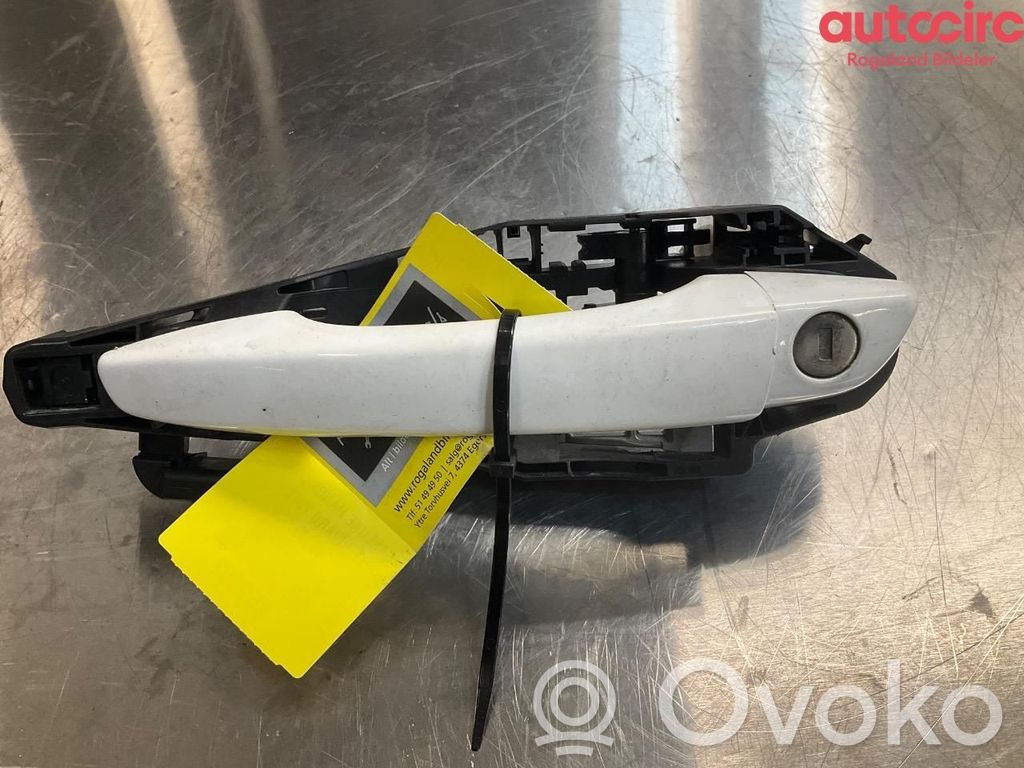 Opel Vivaro Poignée extérieure de hayon arrière