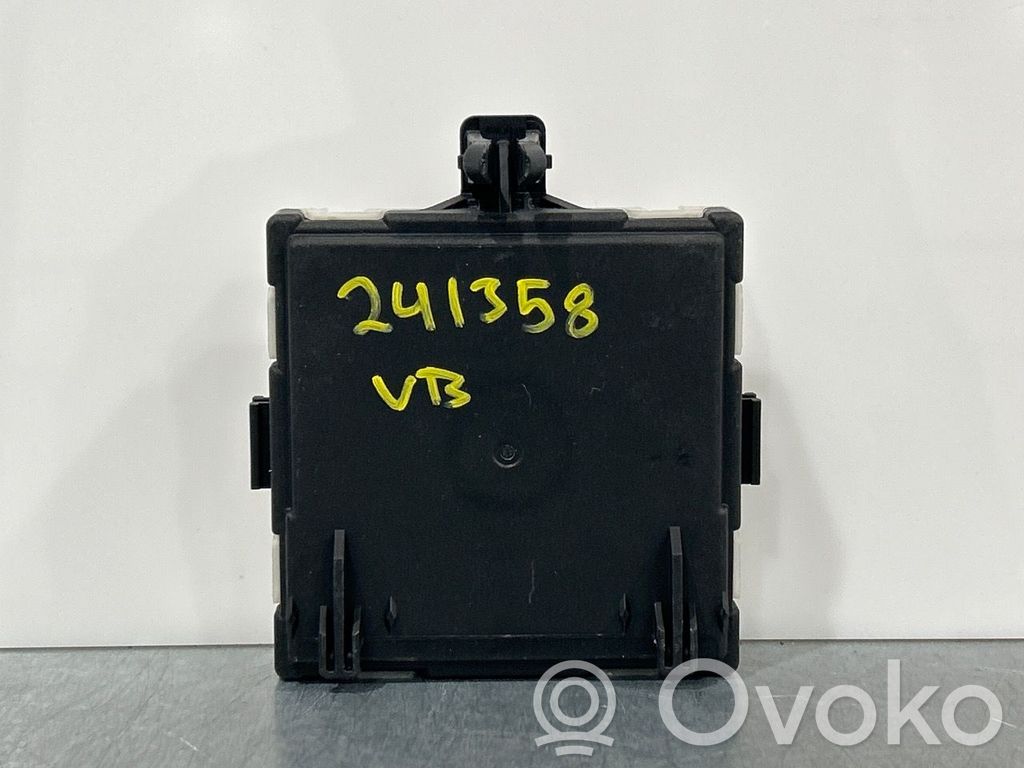 Mercedes-Benz EQC Centralina/modulo portiere