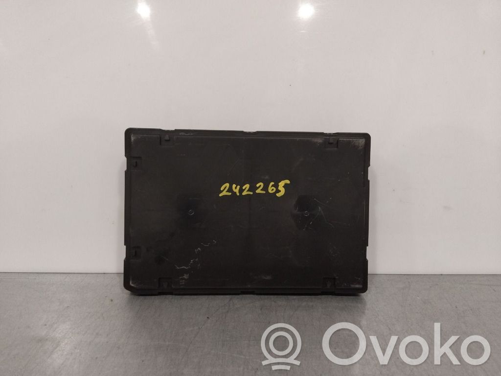 Audi A4 S4 B9 8W Module de contrôle carrosserie centrale 