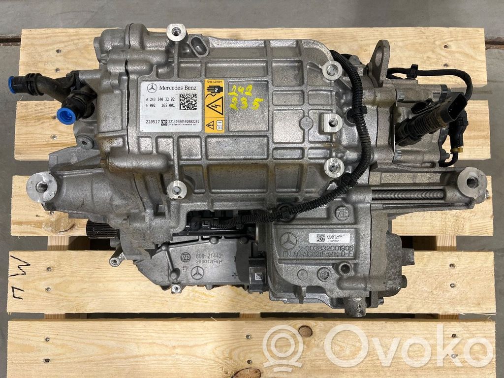 Mercedes-Benz EQA motor de coche eléctrico 