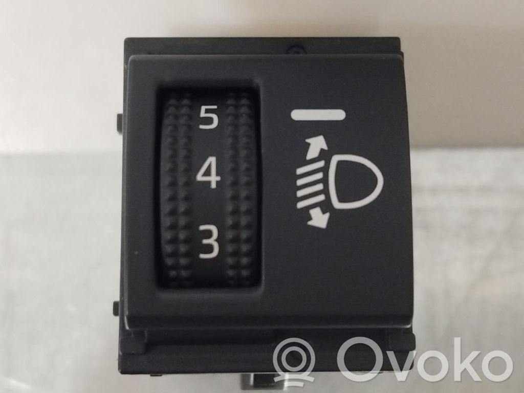 Toyota Corolla E210 E21 Lot de 2 lampes frontales / phare 