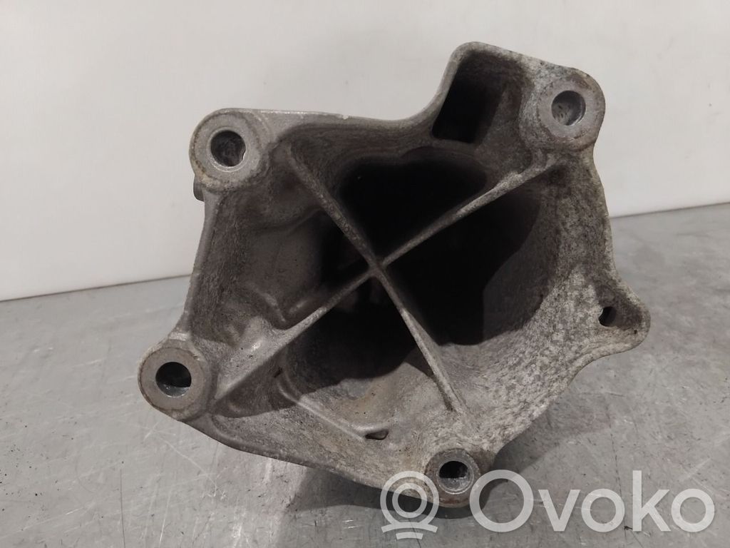 Mercedes-Benz C W204 Soporte de montaje del motor