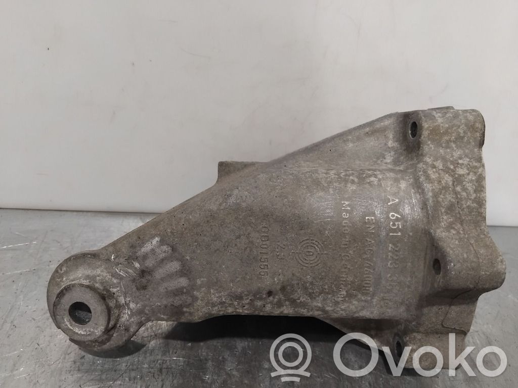 Mercedes-Benz C W204 Suport tampon motor 