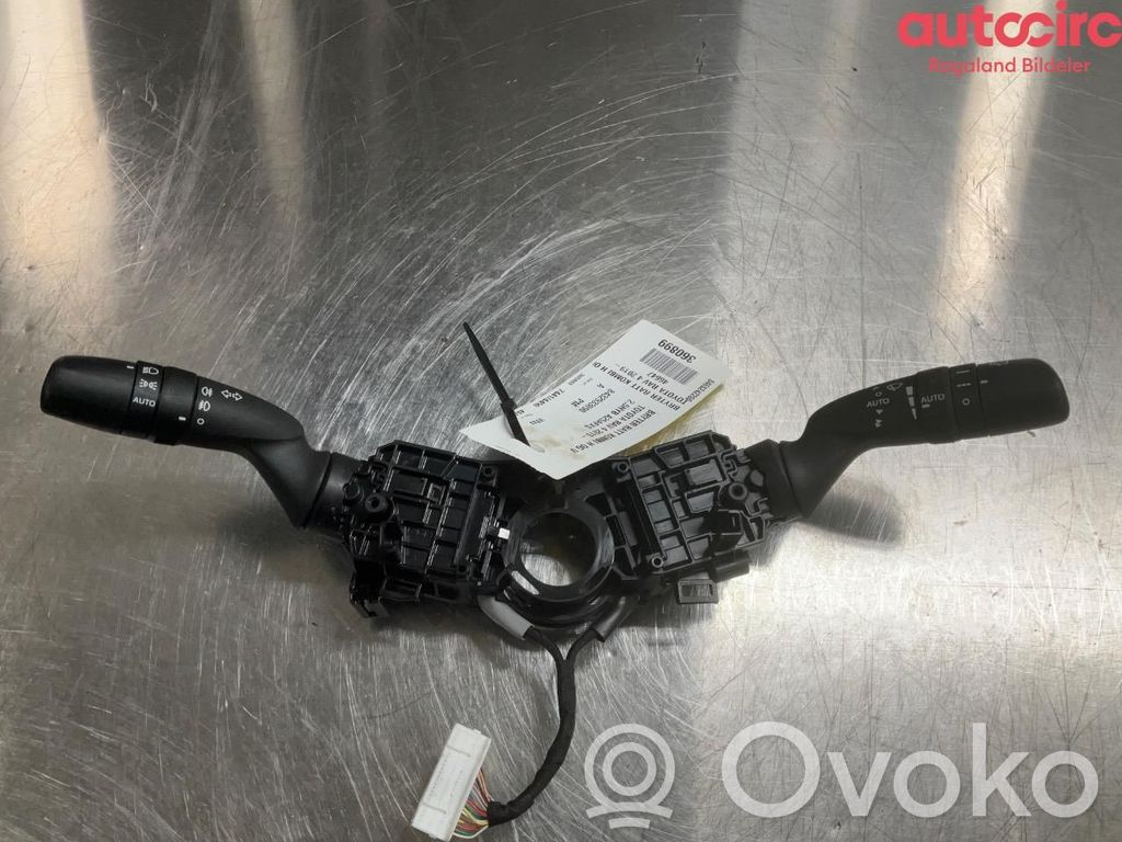 Toyota RAV 4 (XA50) Comutator/buton multifuncțional 