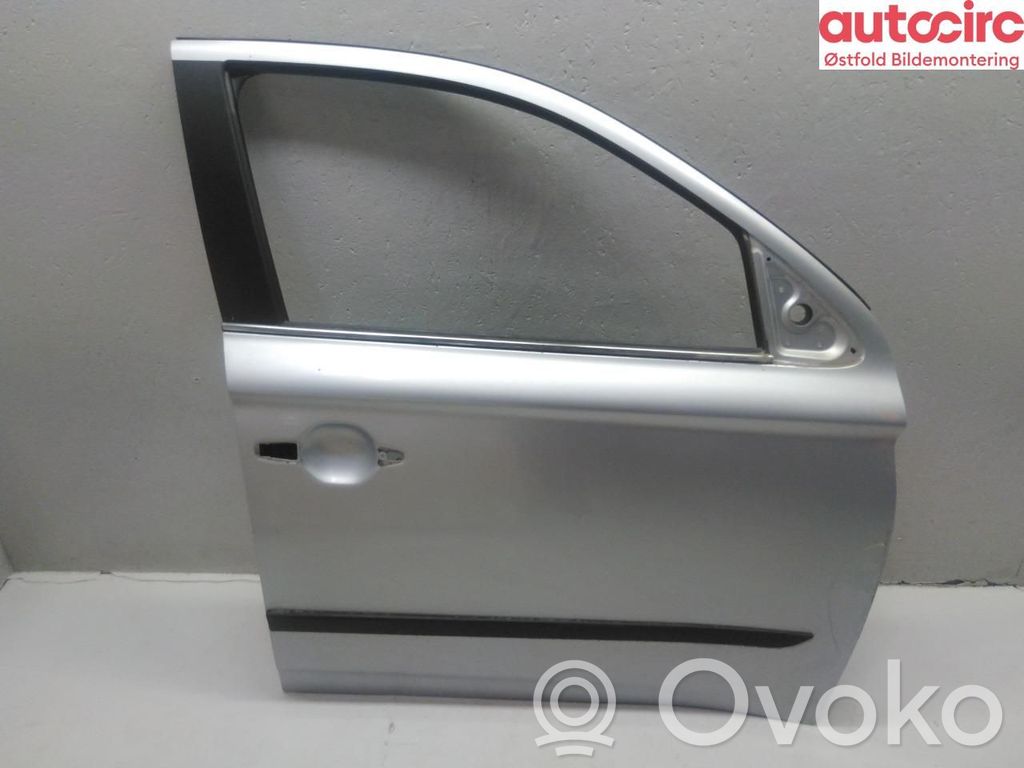 Puerta delantera   5700B672,5700B672