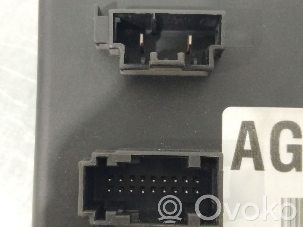 Opel Astra J Unitate/modul de comandă remorcă cu bară de tractare 