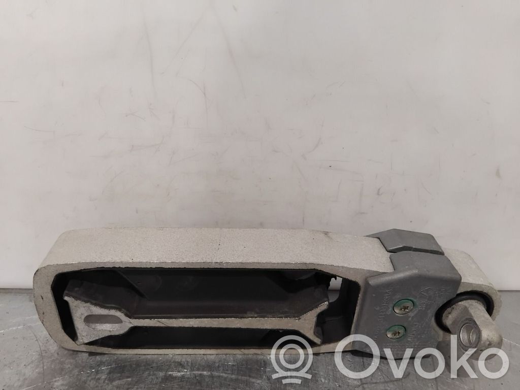 Engine mount bracket   32298950,31330590,31330590,31330590,32298950