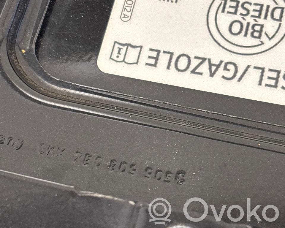 Volkswagen Transporter - Caravelle T6 Fuel tank cap 