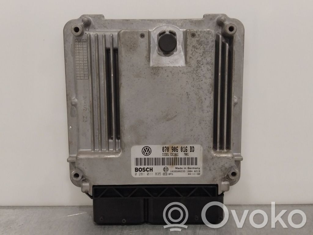 Volkswagen Transporter - Caravelle T5 Unitate control motor/modul ECU