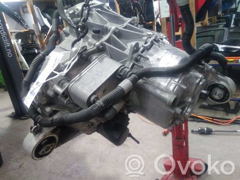 Tesla Model Y Motor vehicul electric 