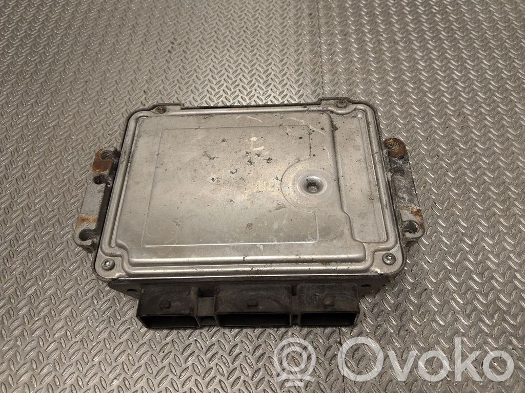 Suzuki Grand Vitara II Komputer / Sterownik ECU silnika 