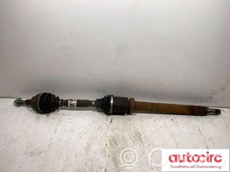 Ford Focus Priekinis pusašis 