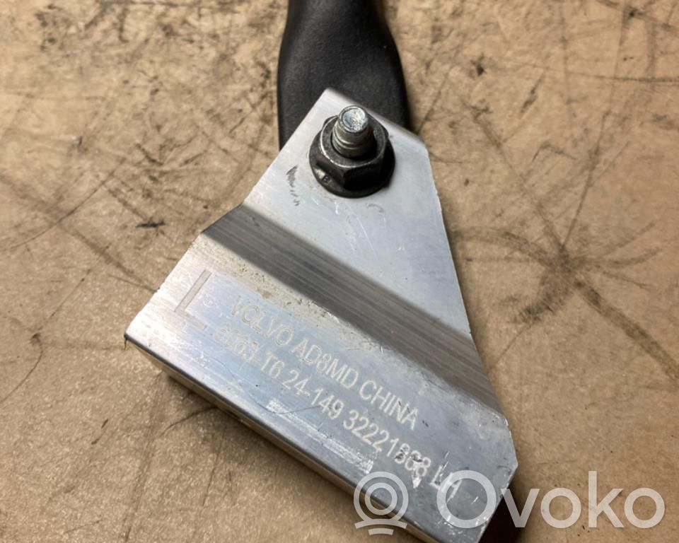 Engine mount bracket   32221888,32244779,32221888,32244779