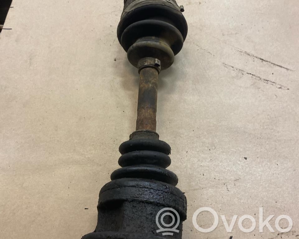 Nissan Terrano Eje de transmisión delantero 