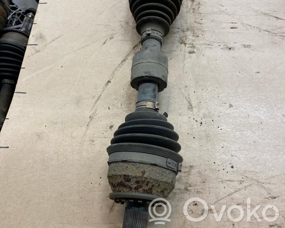 Front driveshaft   30783203,31256779,31325288,31367300,31367531,36000159,36000160,36000364,36000366,36000668,36001232,36012416,854027547,VO249LSF