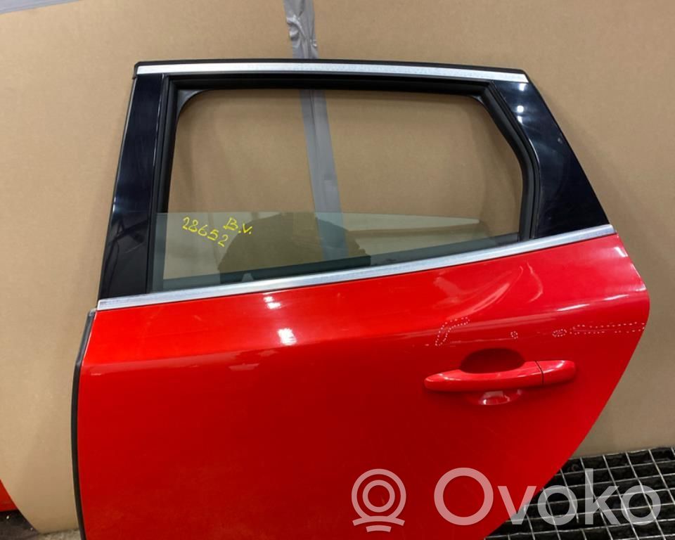 Volvo V40 Galinės durys 