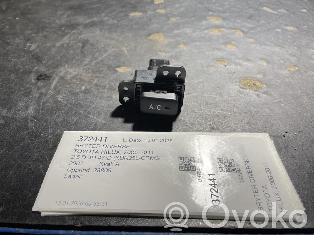 Toyota Hilux (AN10, AN20, AN30) Other switches/knobs/shifts 