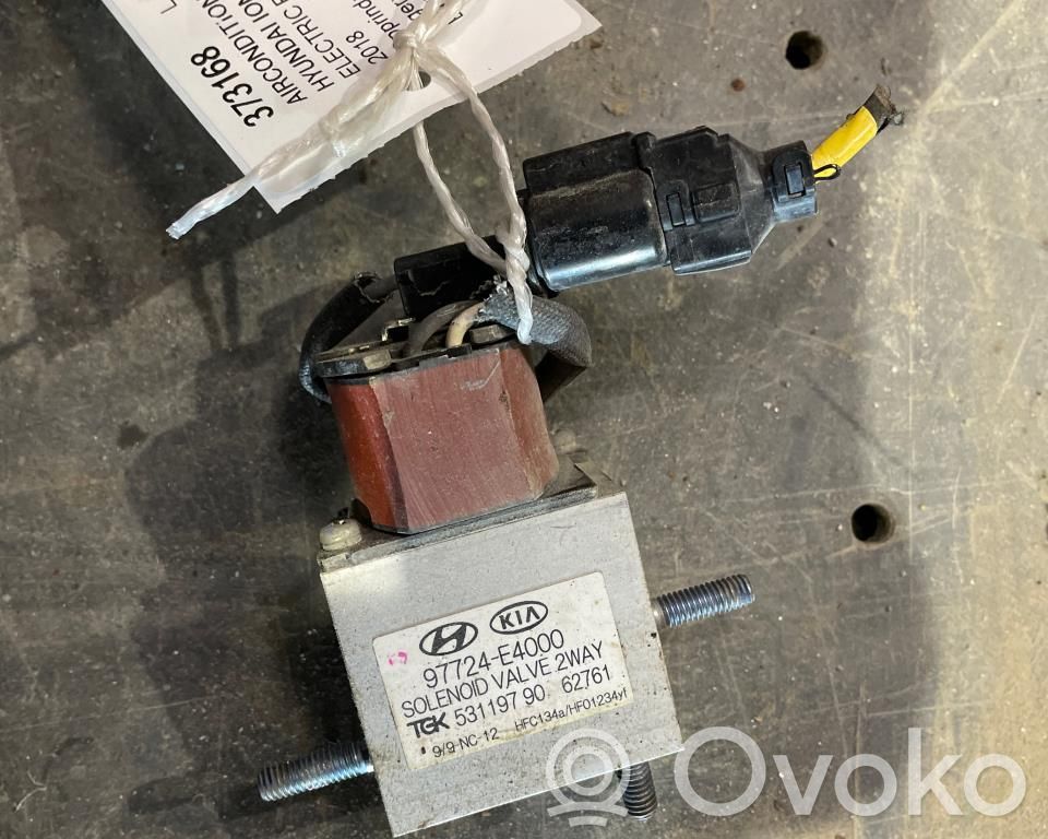 Muu ilmastointilaitteen osa (A/C)   E97724E4000,E97724E4000