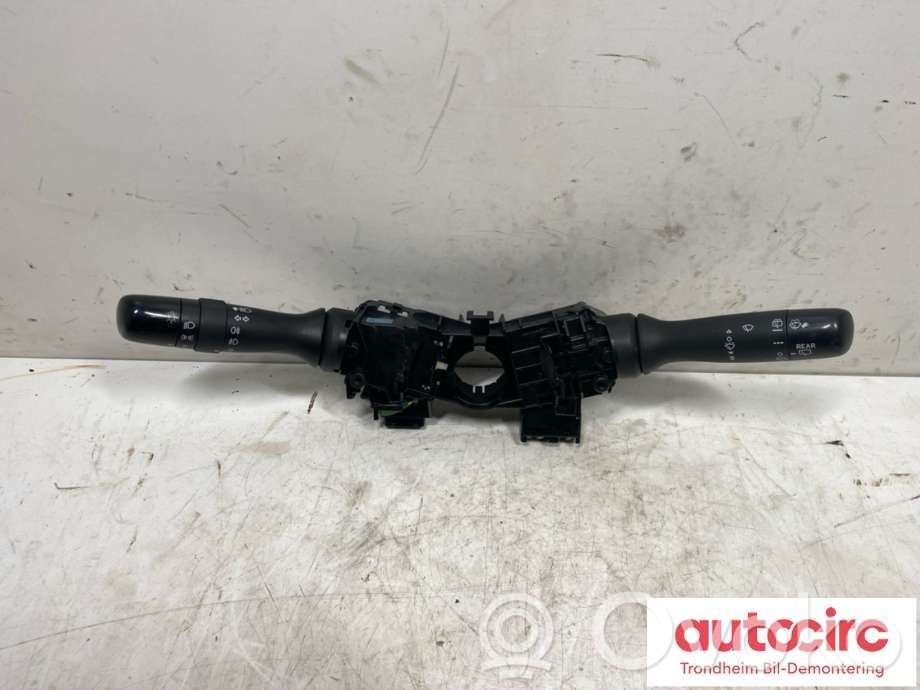 Toyota Verso-S Interruptor de control multifunción 