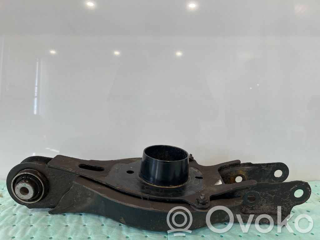 MG MG4 ev Querlenker hinten 