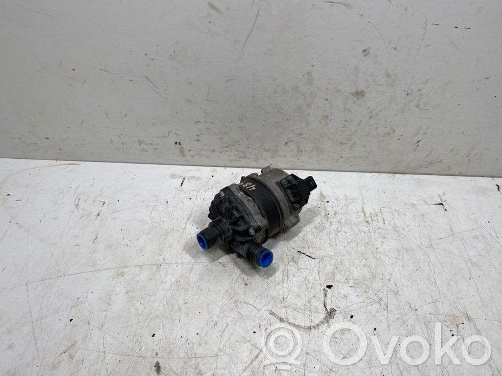 Volvo V60 Vesipumppu 