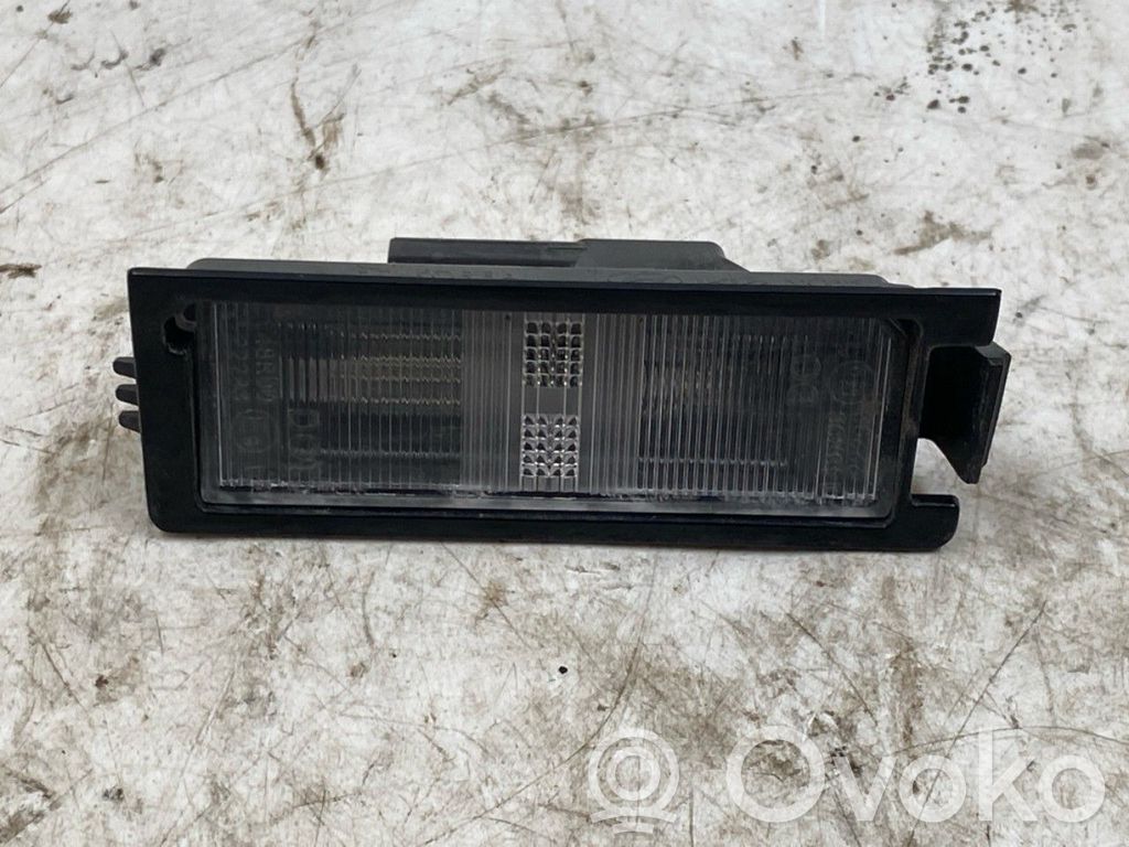 Lampa oświetlenia tylnej tablicy rejestracyjnej   95400EV000,95400EV000