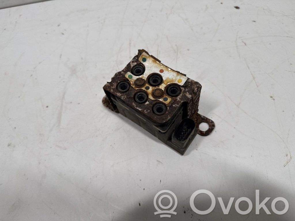 Audi A6 Allroad C5 Bloc supape suspensie pneumatică 