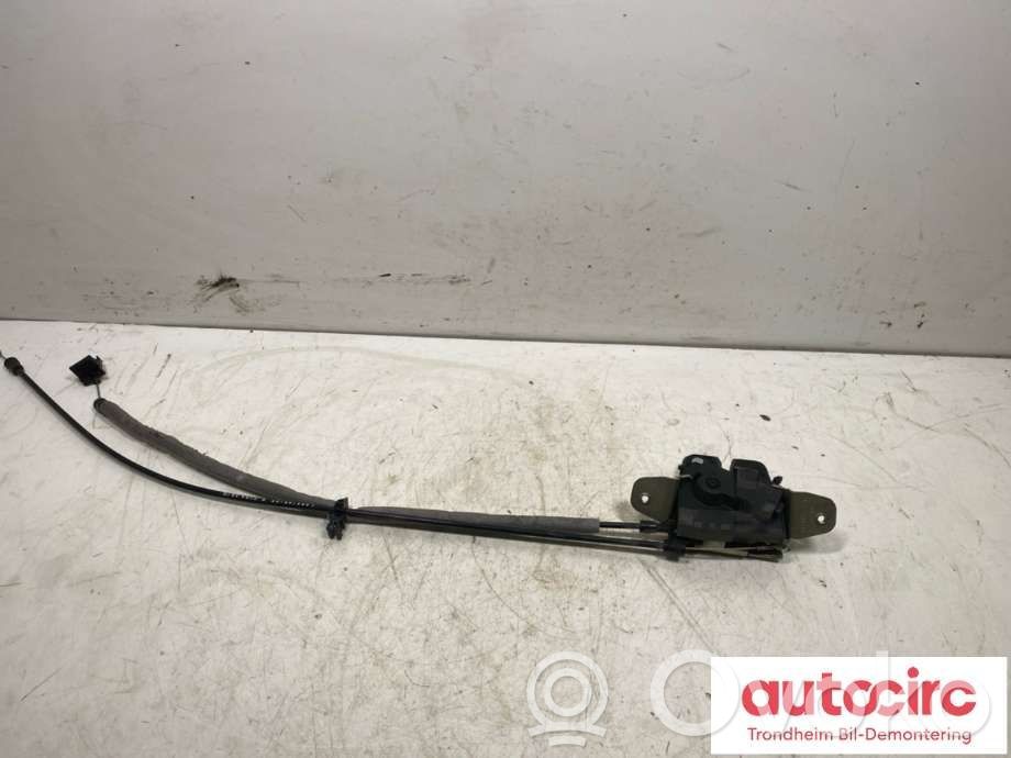 Tesla Model S Tailgate lock latch 