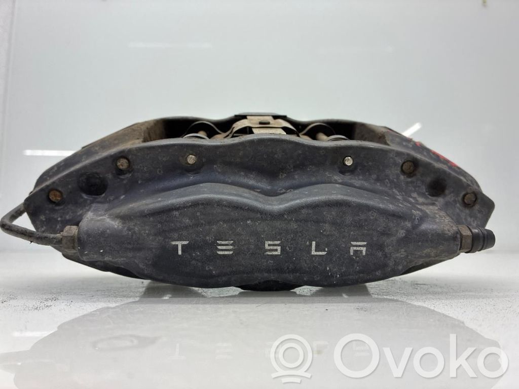 Tesla Model X Задний суппорт 