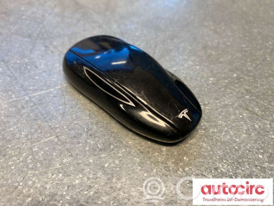 Tesla Model S Ignition key/card 