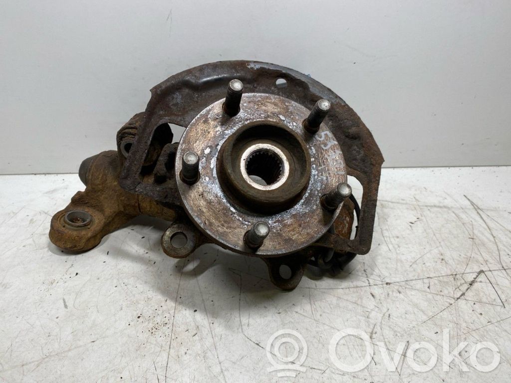 Nissan Primera Achsschenkel vorne