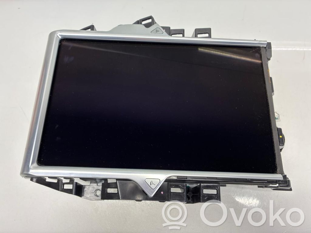 Tesla Model X Head unit multimedia control 