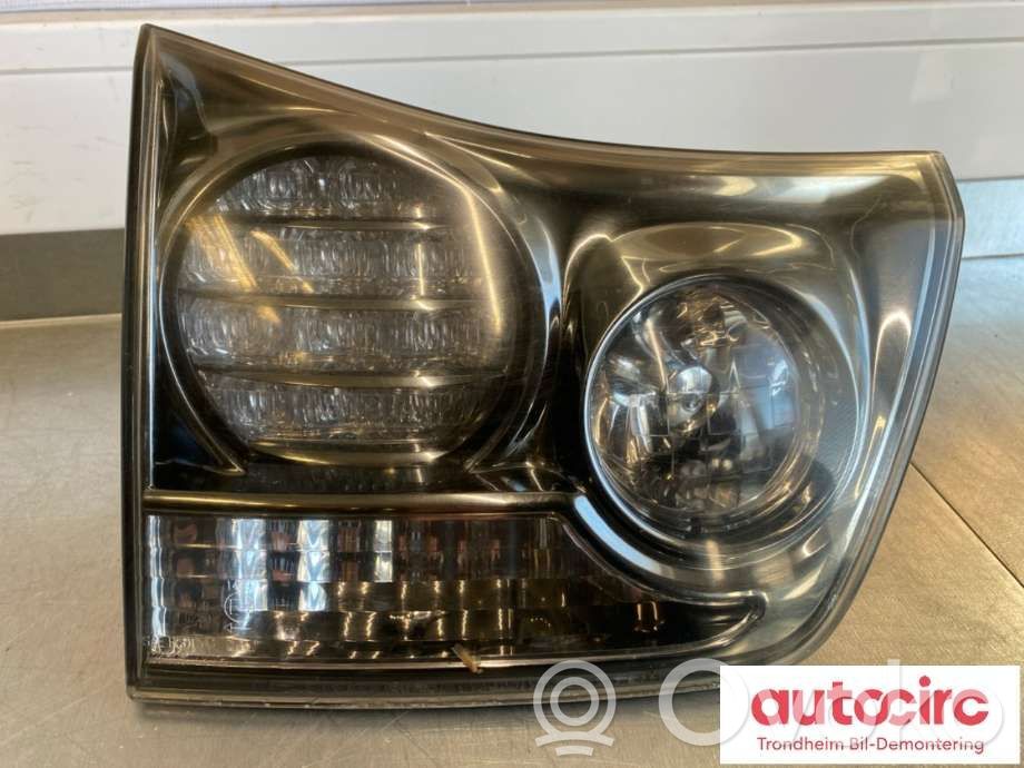 Lexus RX 300 Aizmugurējais lukturis virsbūvē 