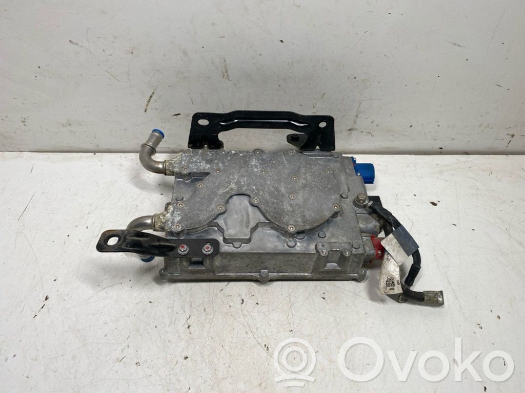 Tesla Model S Convertor-inversor tensiune 